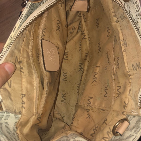 Michael Kors Bag - Picture 6 of 6